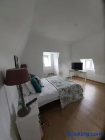 Chambre particuliere dans un manoir - Image 5