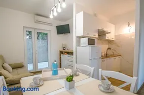 Apartments Ivanica and Mirela - Image 3