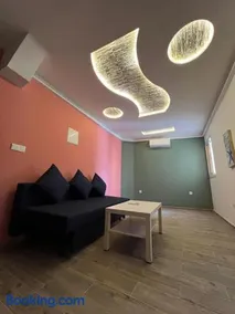 Taza Apartment Hotel With Restaurant & Parking - Image 3