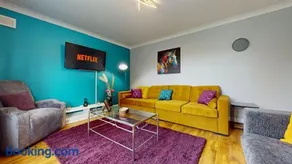 Charming 3 Bed Bungalow Parking & Wifi Business and Leisure by Jesswood Properties - Image 3