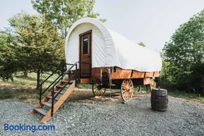 Heated & AC Full Bathroom Covered Wagon - Image 1