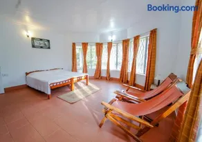 Viriparai Tea Bungalow Munnar by VOYE HOMES - Surrounded by Tea Plantations - Image 1
