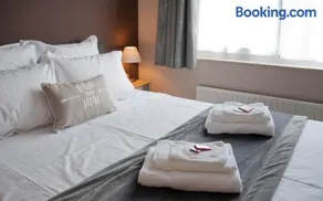 Wellintown Guest House - Image 2