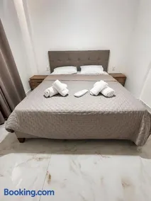 Esperas Apartments - Image 5
