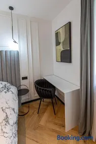 Modern Luxury Apartment - Image 3