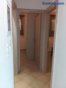 Amygdalos Room - Image 2
