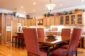 Harriman Townhome 5 - Image 3