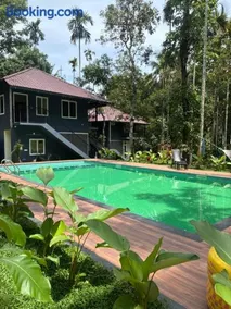 Hidden Bliss Group Retreat Pool Villa - Image 1