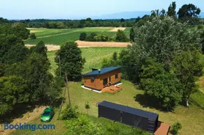 Wooden house Lekneno, near the airport - Image 1