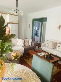 Cozy Place living - Image 2