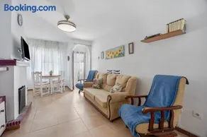 Apartamento con piscina, terraza y jardín | Se admiten mascotas - Image 3