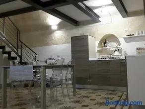 La Bomboniera Holiday Home - Image 5