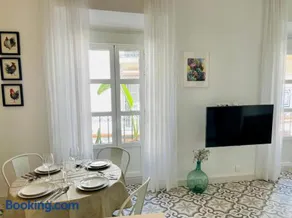 Modern apartment in the city centre, La Alameda - Image 2