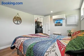 The Fluffy Cow - BRAND NEW 1 BD CABIN - Image 3