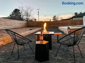 7 Mins to Joshua Tree Park, Hot Tub · Sunset Jewel - Image 2