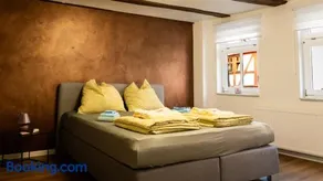 Mediterran Apartments-Cabernet Sauvignon - Image 1