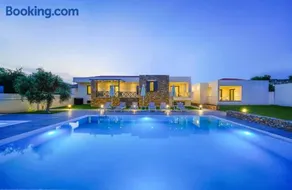 ANELA RESORT - Image 1
