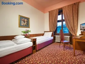 EA Zamecky Hotel Hruba Skala - Image 3