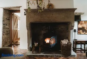 Lodge Cottage, Castleton - Image 3