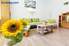 Apartment Green Forest - Image 1