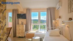 2 Stylish Studios - 100m from Smokinya Kavatsi Beach by Flat Mаnager - Image 3