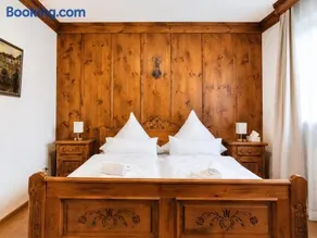 Kurpark Suite - Image 1