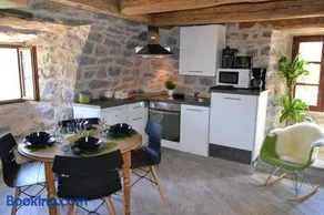 Cocoon,Vue Montagne,Jacuzzi privé - Image 3