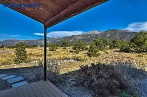 Cozy Remote Retreat • Mountain Views • Stargazing - Image 1