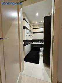 Royal Place 2 bedrooms Apartment Wilanów - Image 3