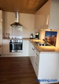Kinderfreundliches Apartment mit Grill, Terrasse und Garten | Panoramablick - Image 3