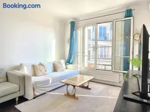 70m2 Spacious 2BR for 6 guests near Opera with Elevator - Image 1