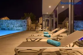 Luxury Jerini House with pool and wellness - Image 3
