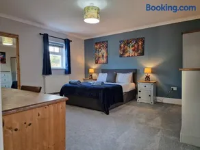 Southbarn - Spectacular Country Home - Image 3