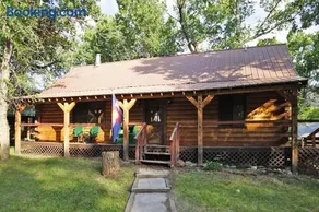 Arapahoe Adventure Cabin - Image 1