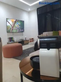 Premium 2-Bedroom Apartment Luxury & Comfort - Image 2