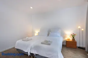 ROSIS HOME Geräumige Citywohnung im Herzen Schorndorfs - Ideal für Gruppen und Familen - Image 4