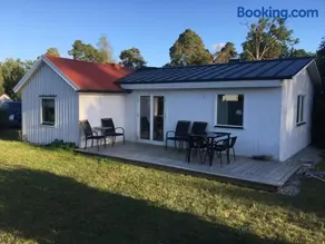 Ljugarn Holiday Home - Image 2
