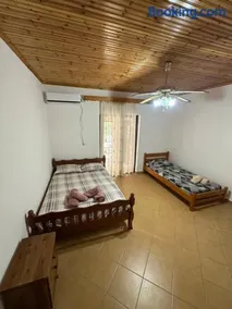 Romeo’s Guest House 2 - Image 3