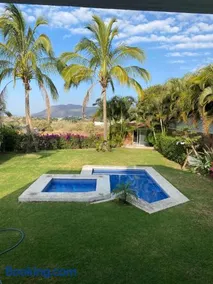 Casa de las Palmeras Lomas de Cocoyoc - Image 1
