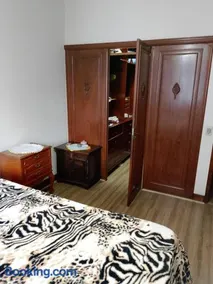 Quarto no apartamento do anfitrião na Praia do Canto - Image 3