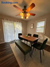 Spacious home, 5 mins to Missouri Valley College - Image 3