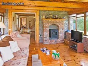 Pate's Cottage - Image 2