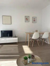 Zentrales, loftartiges Apartment in Lüdenscheid mit Balkon & Weitblick - Image 2