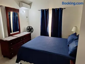 Ocean view with free beach access, pool and water park - Image 3