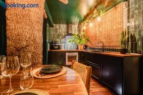 Jungle Love Room - Image 3