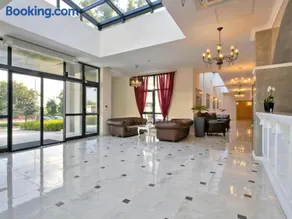White Rock Castle Apartments - Pool & SPA - Image 3