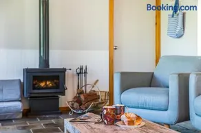 Lens Lodge - Spacious beach Home - Image 2