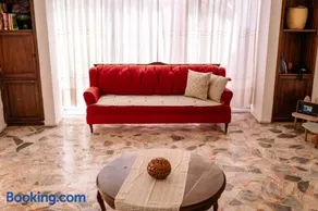 Spacious artsy home with fast WiFi - Image 3