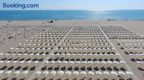 Albatross Mobile Homes on Camping Mare e Pineta - Image 1
