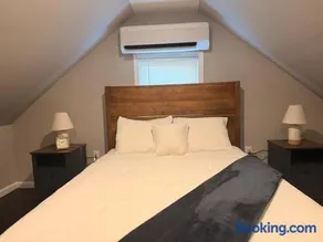 Cozy Studio Near Newark Airport - Image 4